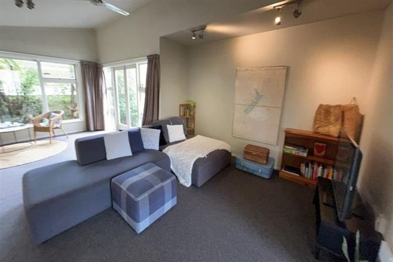 Photo of property in 68 Brougham Street, Westport, 7825