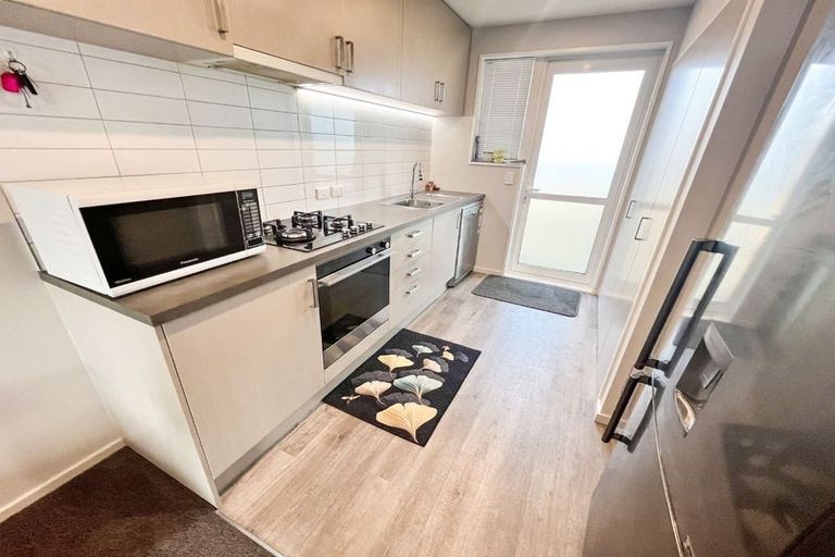 Photo of property in 2/75 Geraldine Street, Edgeware, Christchurch, 8013