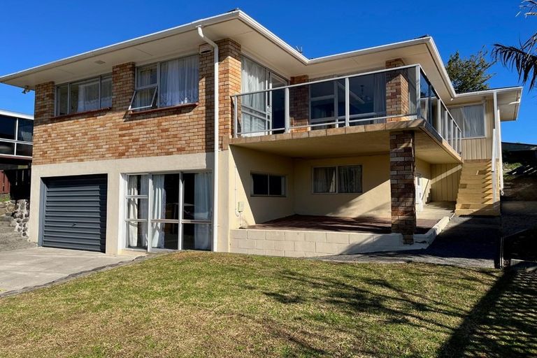 Photo of property in 16 Carlton Terrace, Westown, New Plymouth, 4310