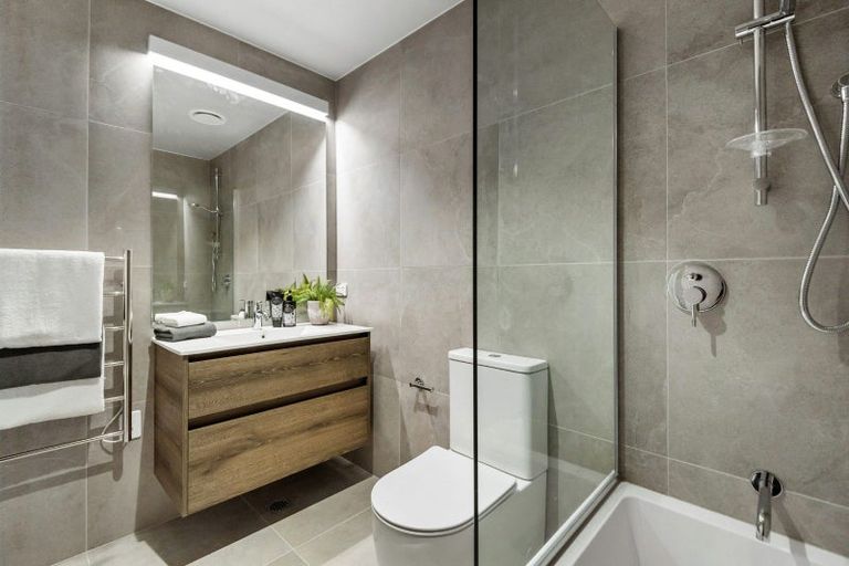 Photo of property in 9a Windlass Street, Long Bay, Auckland, 0630