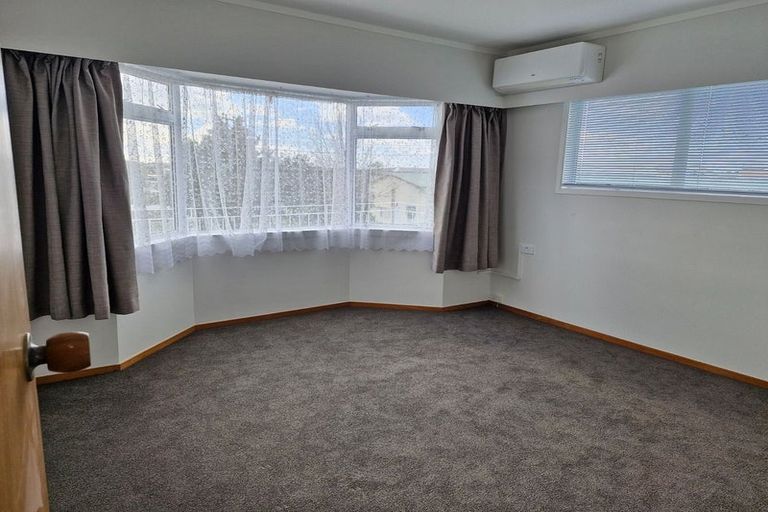 Photo of property in 2 Alexander Avenue, Torbay, Auckland, 0630