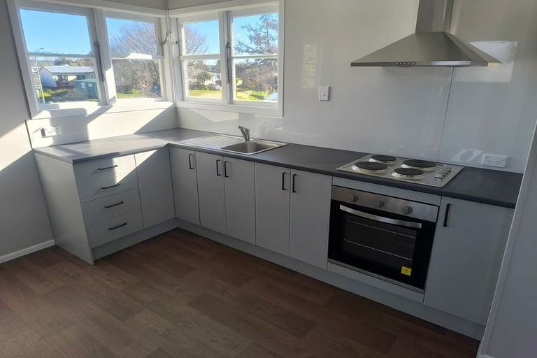 Photo of property in 220 Balmoral Drive, Tokoroa, 3420