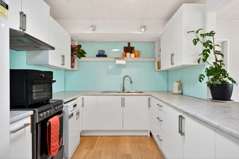 Photo of property in 69 Kia Ora Road, Beach Haven, Auckland, 0626