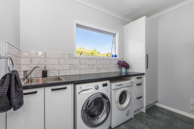 Photo of property in 9 Devon Street, Taradale, Napier, 4112