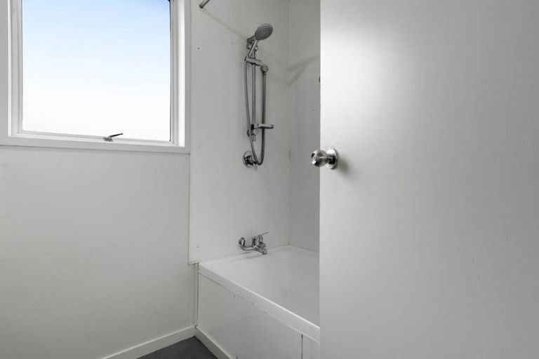 Photo of property in 10 Siska Place, Wattle Downs, Auckland, 2103