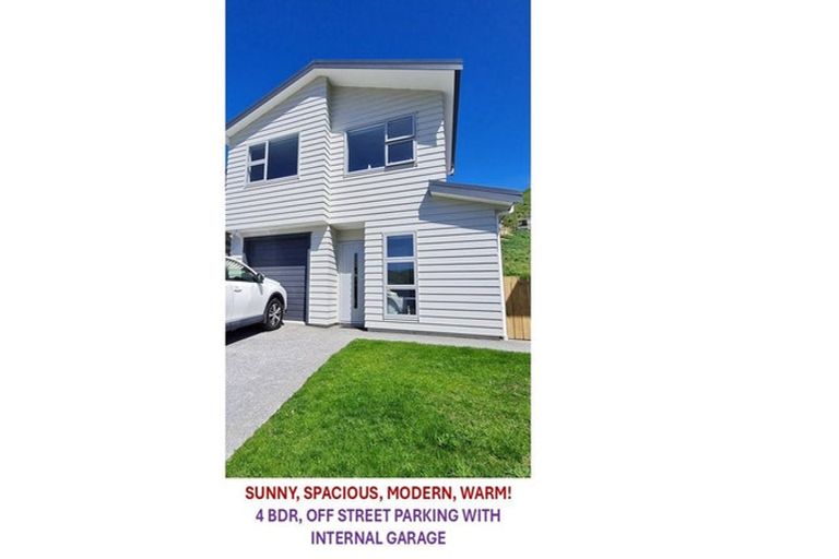 Photo of property in 155 Amesbury Drive, Churton Park, Wellington, 6037