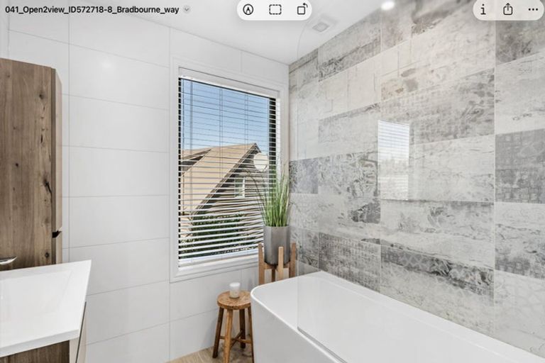 Photo of property in 8 Bradbourne Way, Lower Shotover, Queenstown, 9371