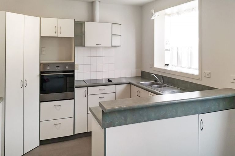 Photo of property in 17 Fairfield Avenue, Addington, Christchurch, 8024