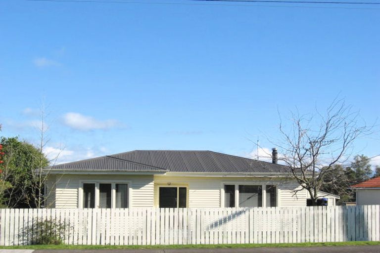 Photo of property in 38 Racecourse Road, Waipukurau, 4200