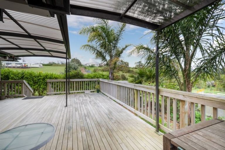 Photo of property in 22 Jezero Drive, Massey, Auckland, 0614