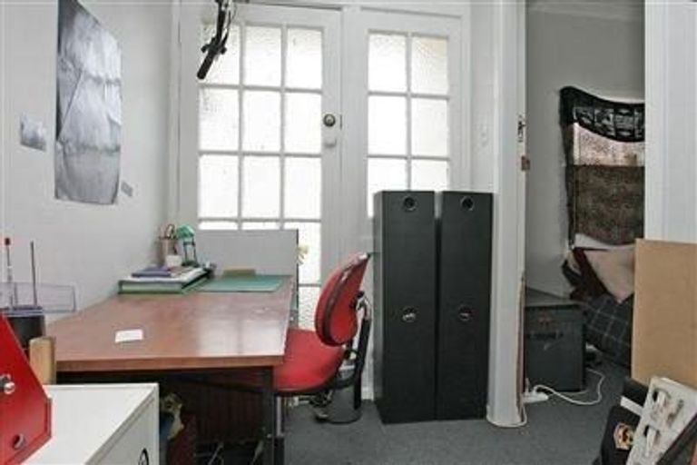 Photo of property in 76 Mcalpine Avenue, Mount Cook, Wellington, 6011