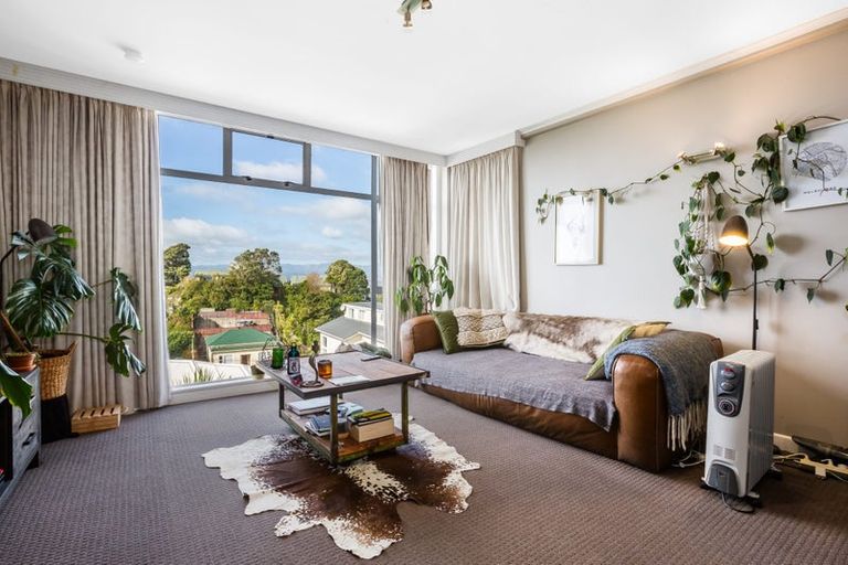 Photo of property in Harbour View Apartments, 147 Ohiro Road, Brooklyn, Wellington, 6021