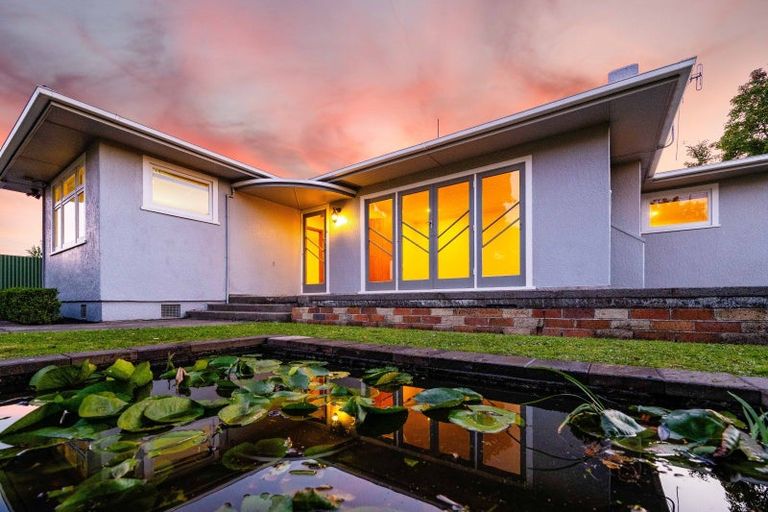 Photo of property in 4 Milson Line, Roslyn, Palmerston North, 4414