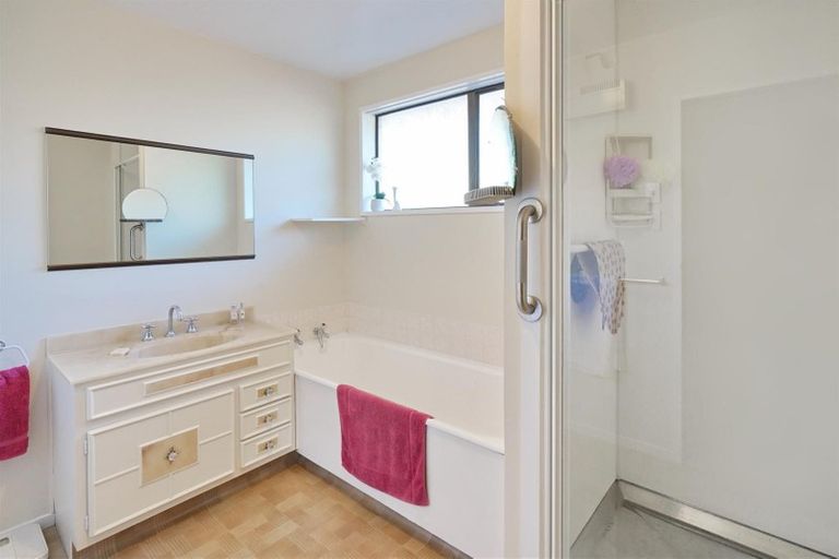 Photo of property in 1/107 Hawthornden Road, Avonhead, Christchurch, 8042