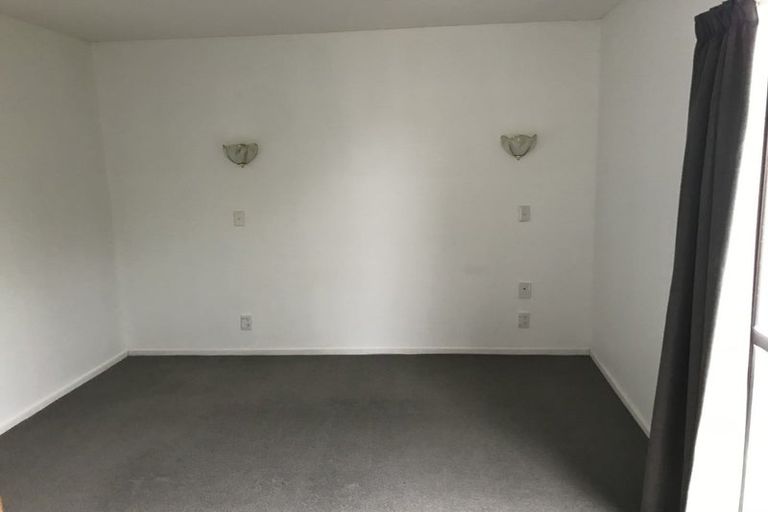 Photo of property in 33l Peverel Street, Riccarton, Christchurch, 8011