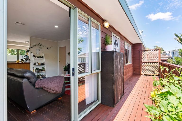 Photo of property in 2/4 Gibraltar Street, Howick, Auckland, 2014