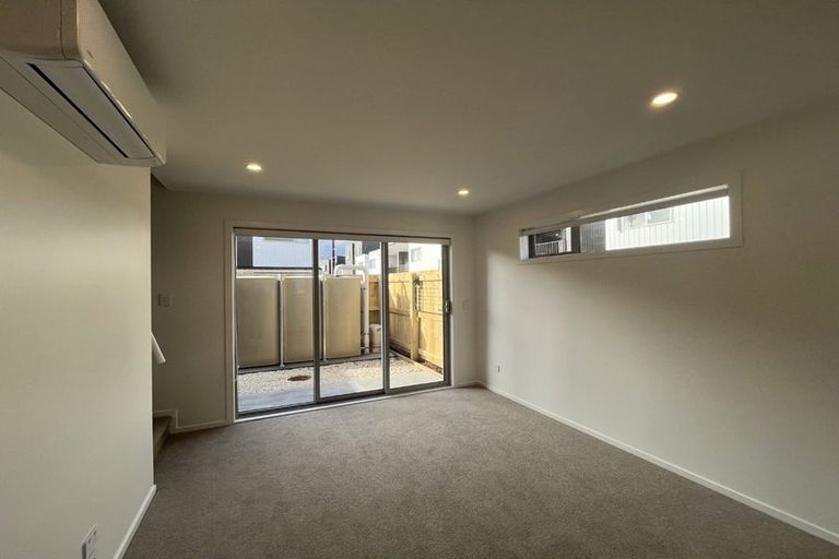 Photo of property in 12 Ngae Place, Mangere East, Auckland, 2024