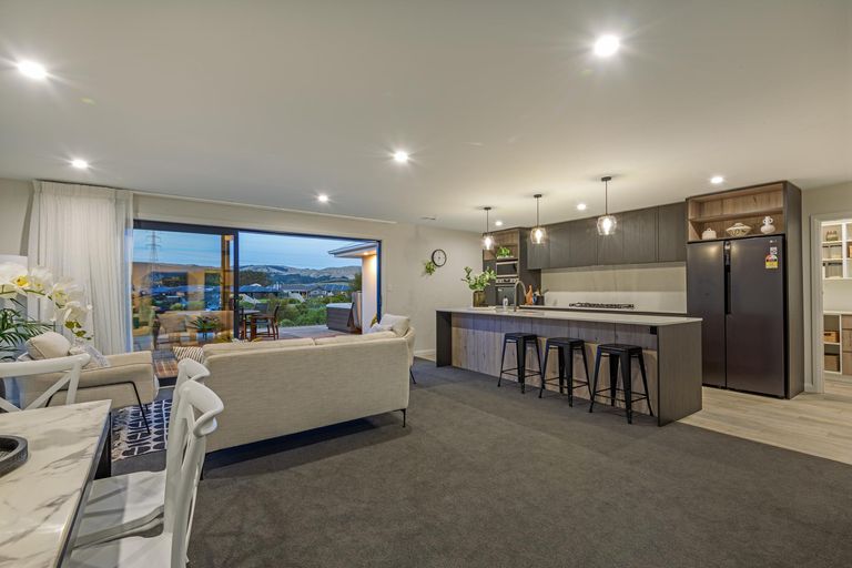 Photo of property in 20 Silicon Way, Fitzherbert, Palmerston North, 4410