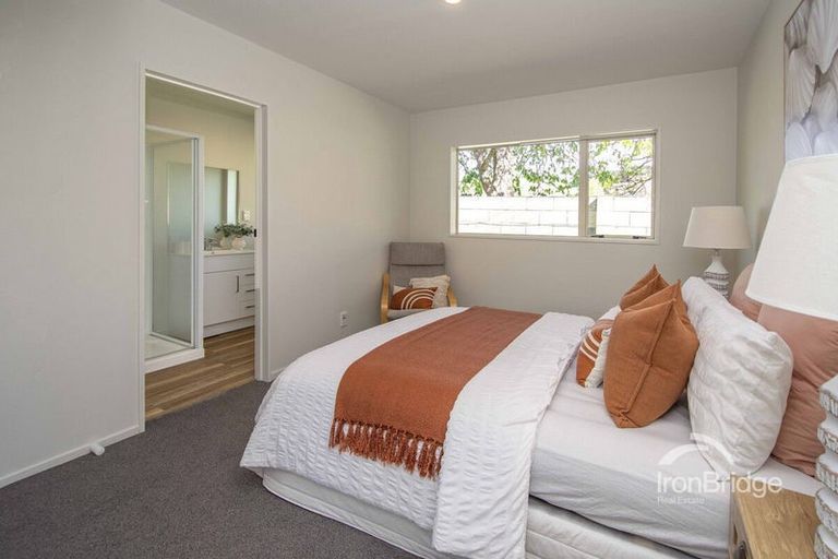 Photo of property in 2/232 Centaurus Road, Saint Martins, Christchurch, 8022