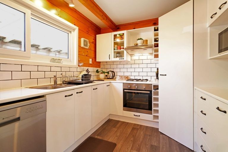 Photo of property in 74 Colwill Road, Massey, Auckland, 0614