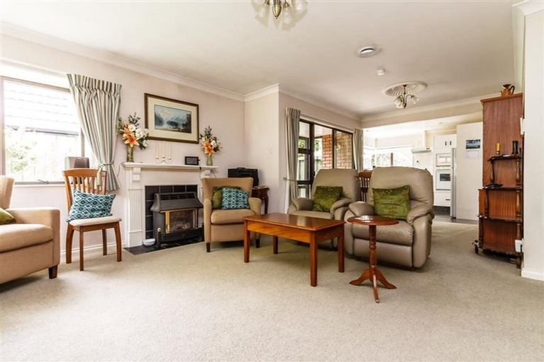 Photo of property in 88 Churchill Avenue, Hokowhitu, Palmerston North, 4410