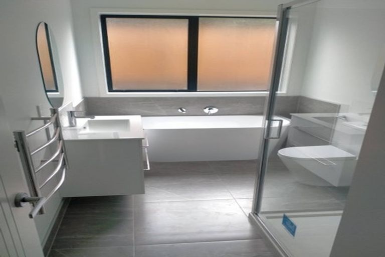 Photo of property in 21 Matuku Place, Paraparaumu Beach, Paraparaumu, 5032