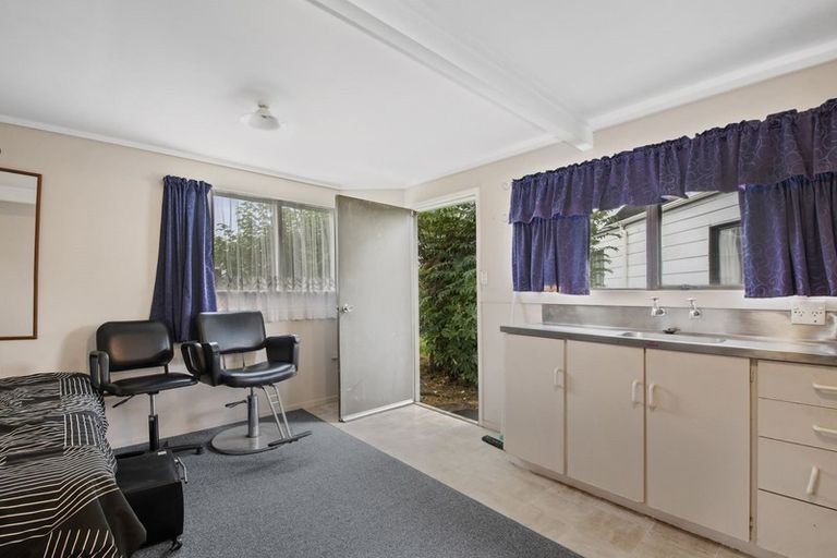 Photo of property in 33 Pohutukawa Drive, Owhata, Rotorua, 3010
