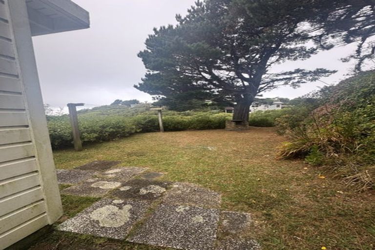 Photo of property in 2/65 Mandalay Terrace, Khandallah, Wellington, 6035