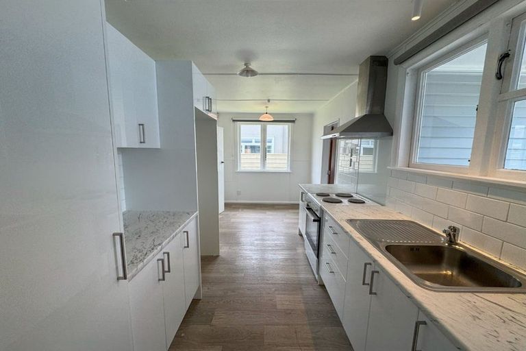 Photo of property in 8a Fairs Road, Milson, Palmerston North, 4414