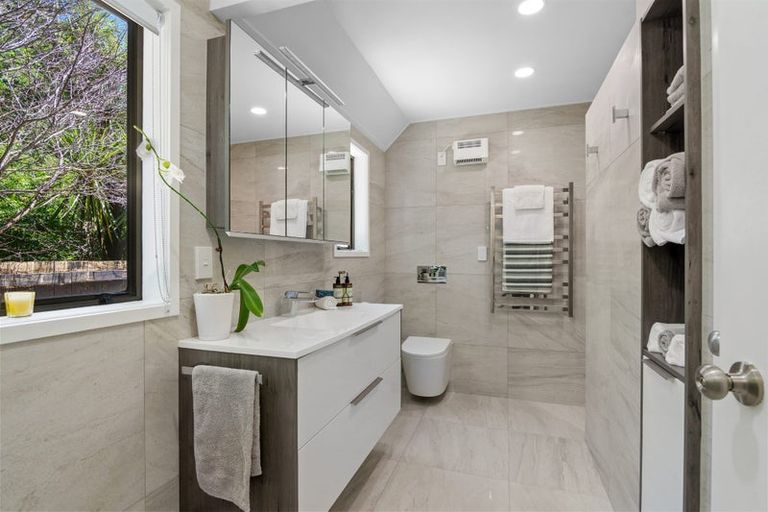 Photo of property in 89a Hebron Road, Waiake, Auckland, 0630