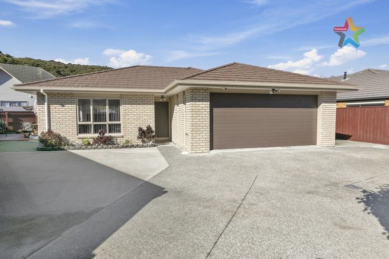 Photo of property in 8 Sun Valley Way, Wainuiomata, Lower Hutt, 5014