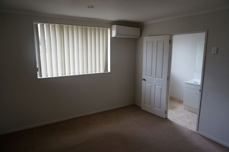 Photo of property in 34 Morewa Place, Takanini, 2112