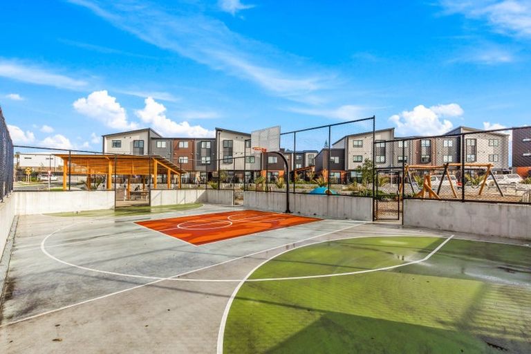 Photo of property in 80 Selo Street, Glen Eden, Auckland, 0602