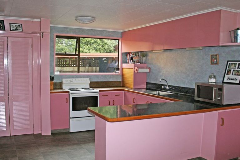 Photo of property in 1 Sandringham Street, Oamaru North, Oamaru, 9400