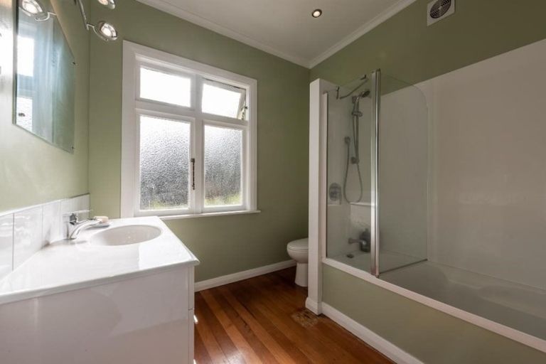 Photo of property in 43 Kano Street, Karori, Wellington, 6012