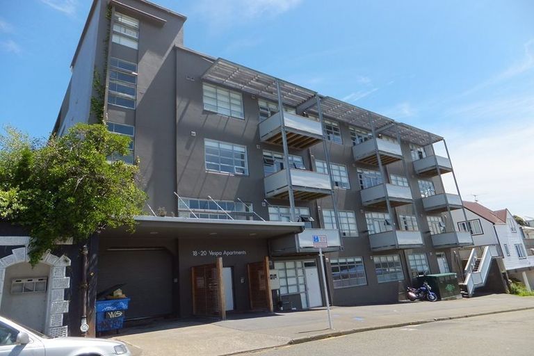 Photo of property in Vespa Apartments, 202/20 Hanson Street, Mount Cook, Wellington, 6021