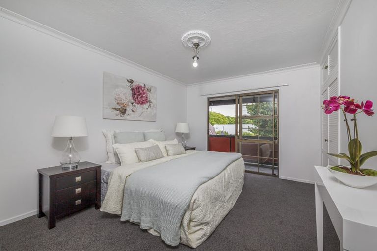 Photo of property in 278 Memorial Avenue, Burnside, Christchurch, 8053