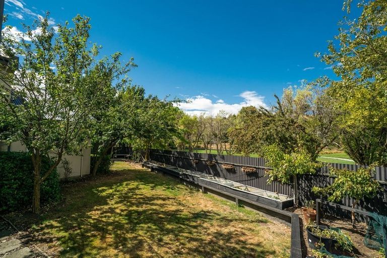 Photo of property in 25 Meadowstone Drive, Wanaka, 9305