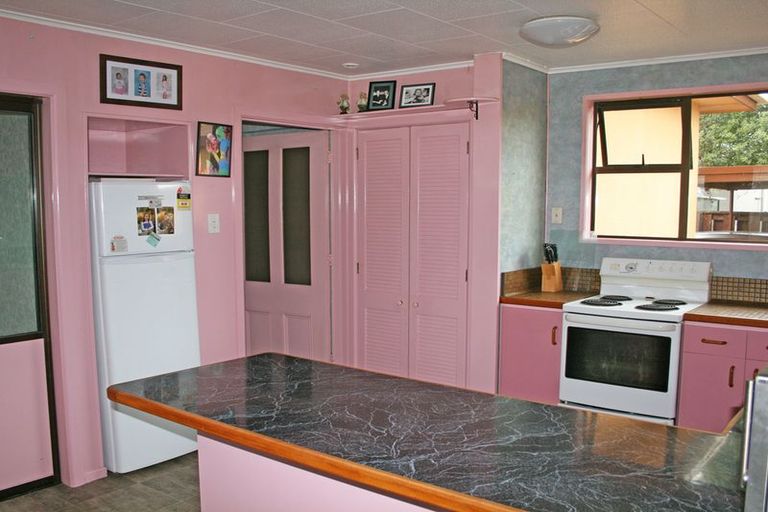 Photo of property in 1 Sandringham Street, Oamaru North, Oamaru, 9400