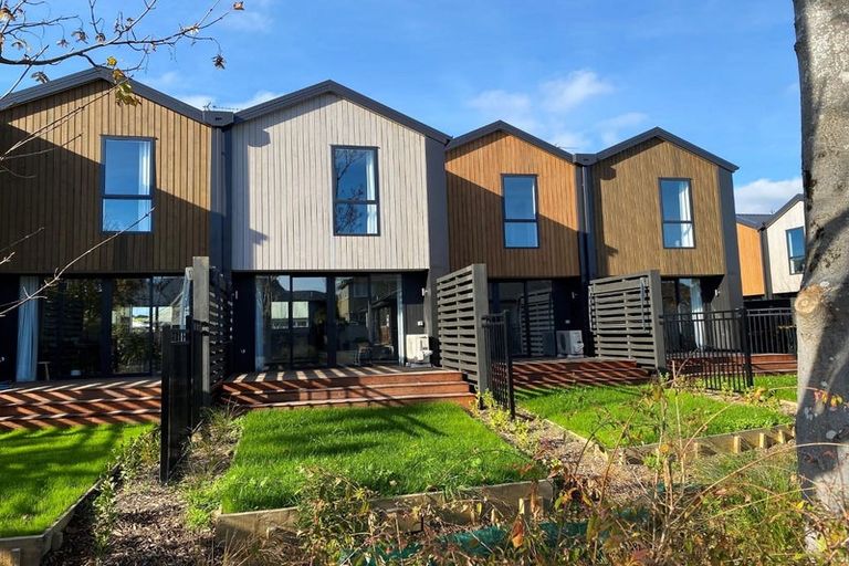 Photo of property in 3/111 Edgeware Road, St Albans, Christchurch, 8014