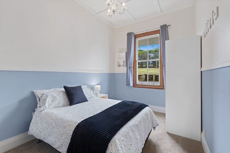 Photo of property in 23a Shakespear Road, Army Bay, Whangaparaoa, 0930