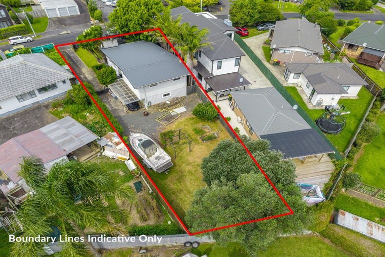Photo of property in 11 Swan Crescent, Pakuranga, Auckland, 2010