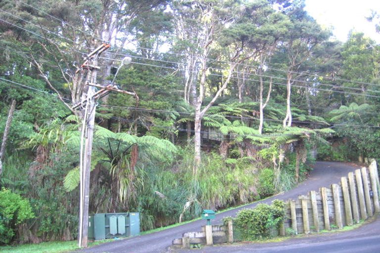 Photo of property in 28 Victory Road, Laingholm, Auckland, 0604