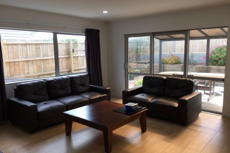 Photo of property in 38a Fairdene Avenue, Henderson, Auckland, 0610