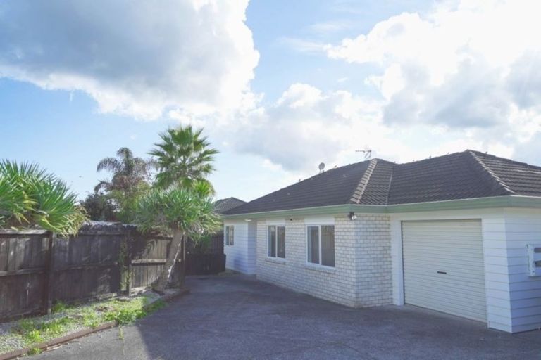 Photo of property in 87 Pooks Road, Ranui, Auckland, 0612