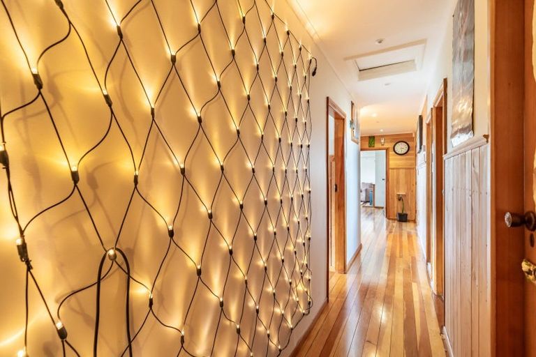 Photo of property in 2 Waiho Terrace, Elsdon, Porirua, 5022