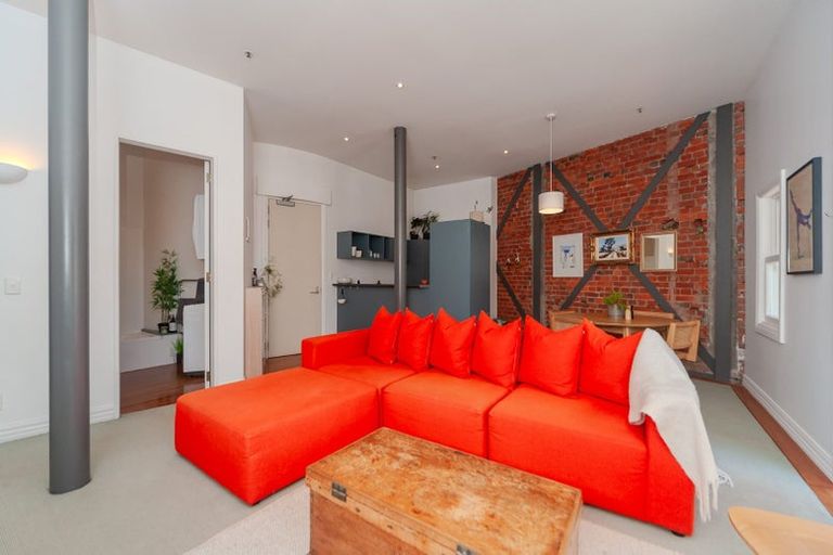 Photo of property in Columbia Apartments, 32u5 Cuba Street, Te Aro, Wellington, 6011