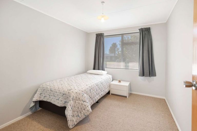 Photo of property in 32 Cascade Crescent, Westbrook, Palmerston North, 4412