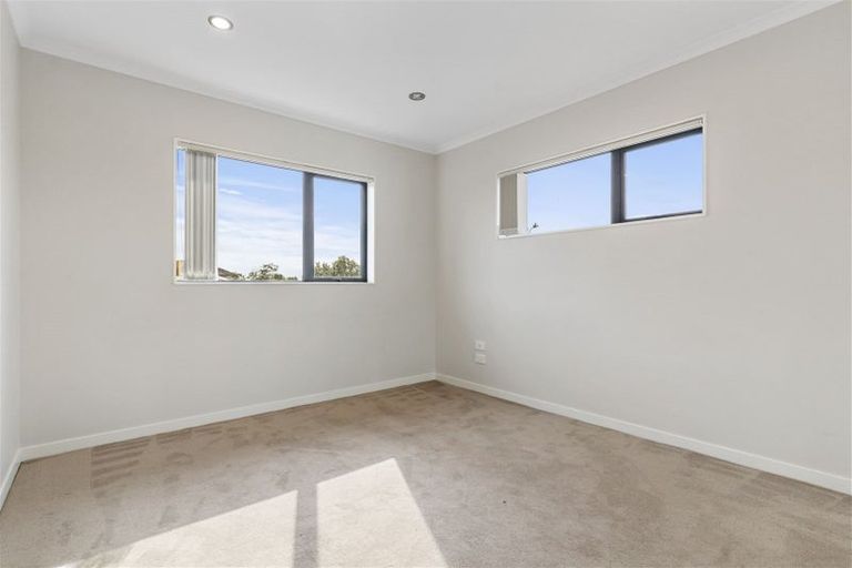 Photo of property in 88 Keri Vista Rise, Papakura, 2110