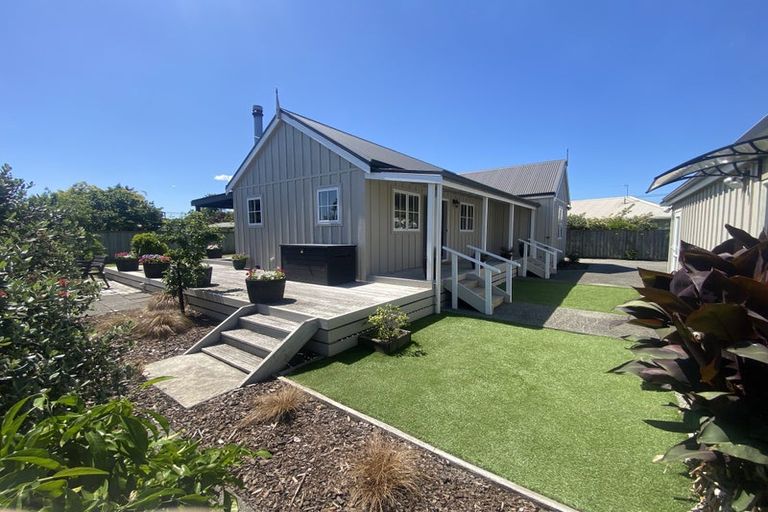 Photo of property in 69a Dublin Street, Martinborough, 5711